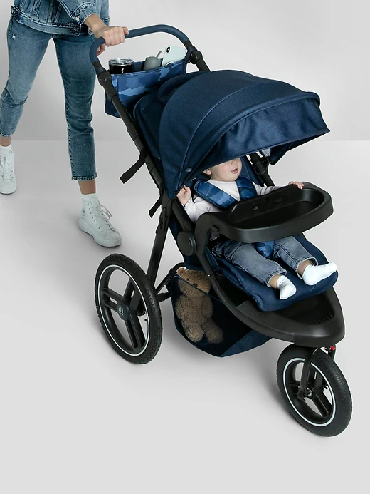 babyGap Trek Jogging Stroller – Image from gap.com